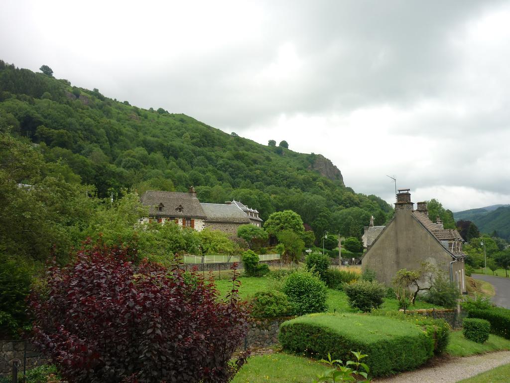 Auberge De L'Aspre Fontanges Exteriör bild