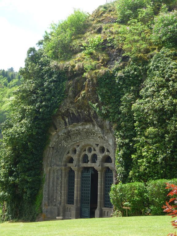 Auberge De L'Aspre Fontanges Exteriör bild